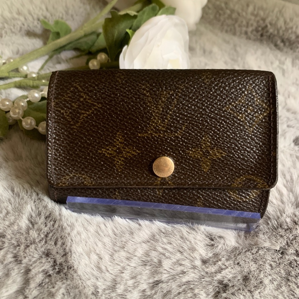 Louis Vuitton Key Holder